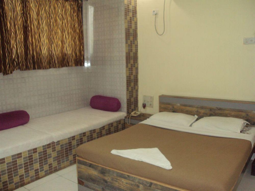Hotel Sea Sands Mumbai Exterior foto